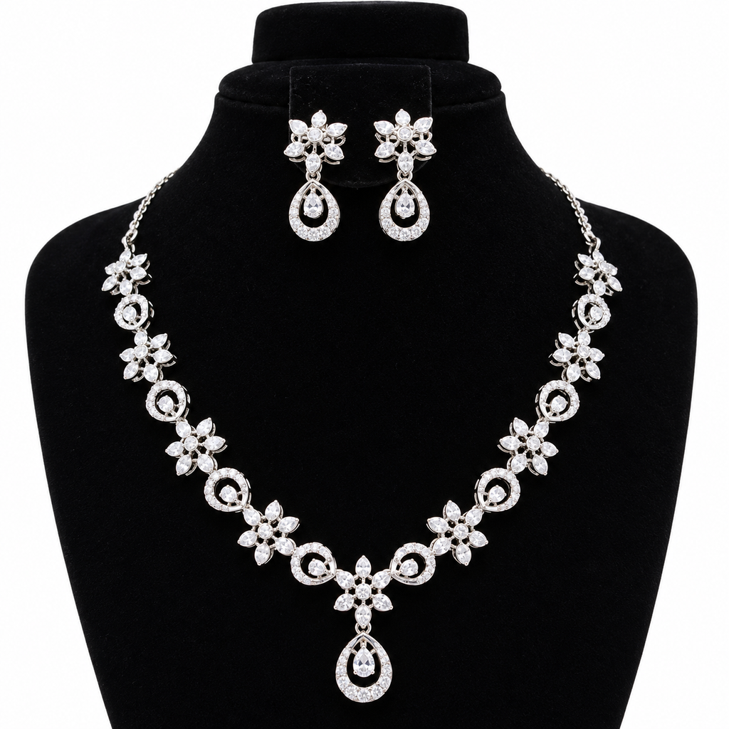 Floral Crystal Necklace & Earrings Set – Silver-Tone | طقم عقد وأقراط كريستالي بتصميم الأزهار – لون فضي