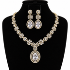 Victorian Floral Crystal Necklace & Earrings Set – Gold-Tone | طقم عقد وأقراط كريستالي بتصميم زهري فيكتوري – لون ذهبي